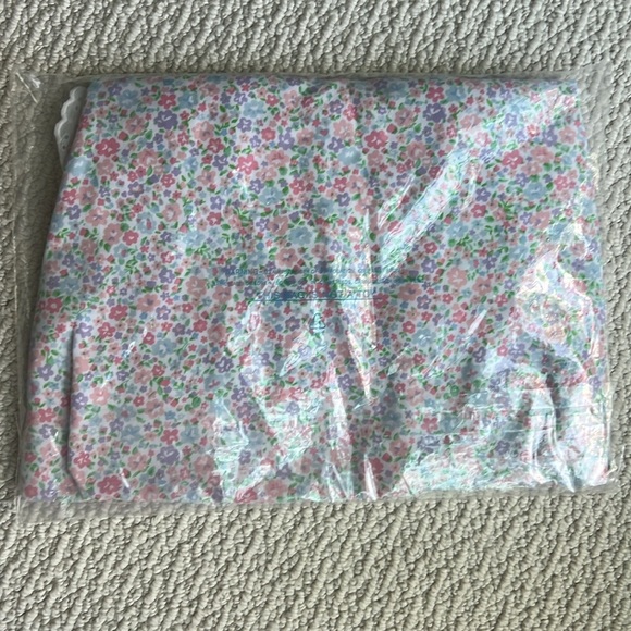 TBBC Angel sleeve gown - Picture 2 of 4